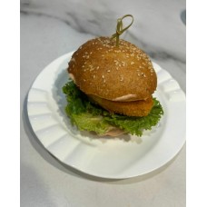 БУРГЕР С КУРИНОЙ КОТЛЕТОЙ VEGAN